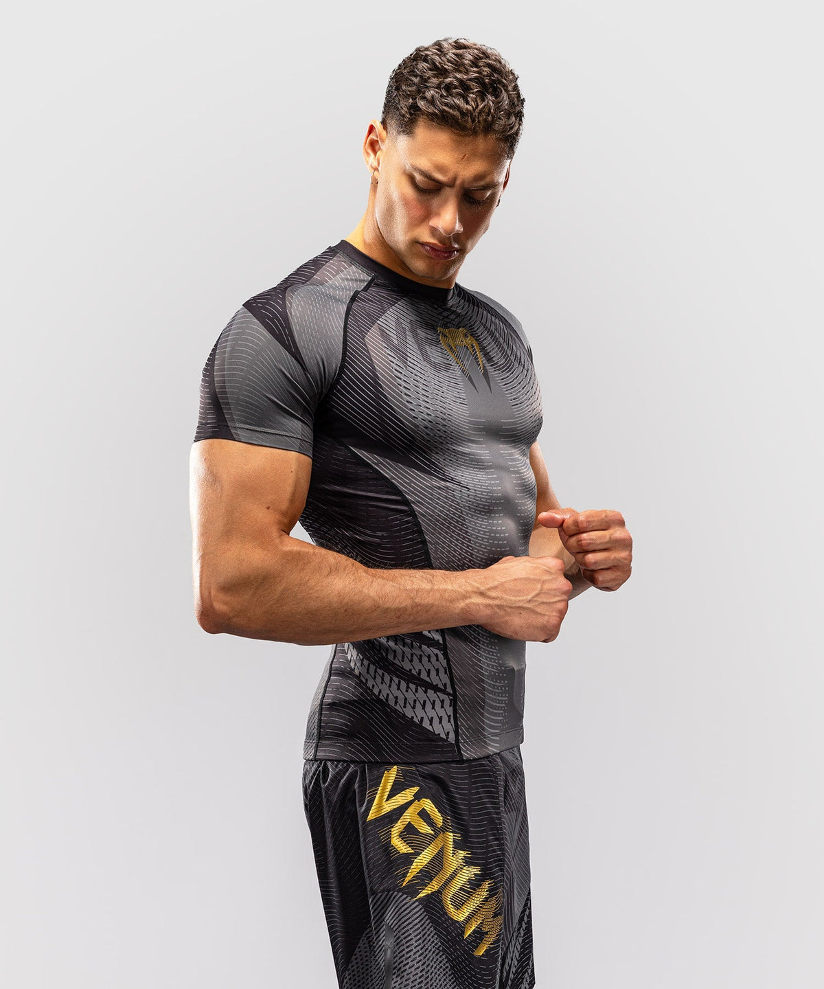 Venum Rashguard Galactic 3.0 Kurzarm – Schwarz/Gold