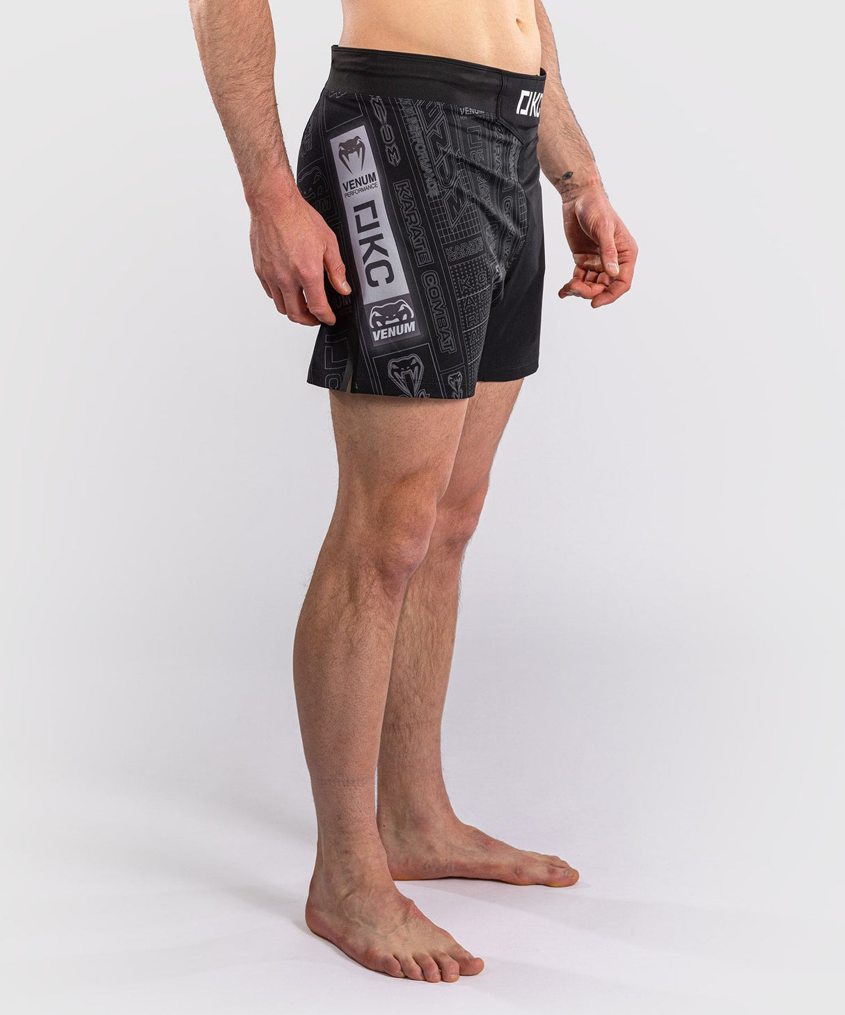 Venum MMA-Shorts Karate Combat – Schwarz/Grau