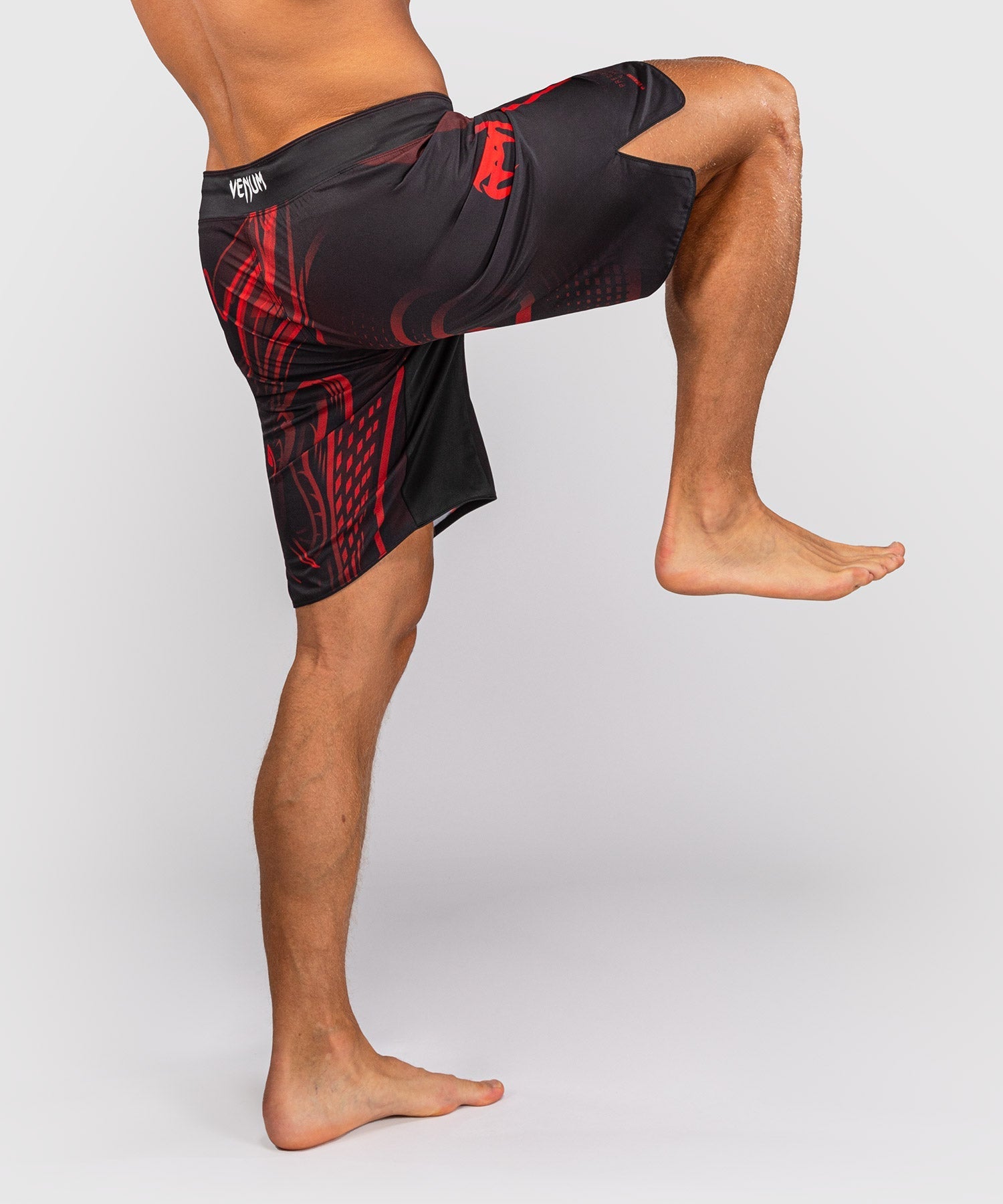 Venum MMA Shorts Crimson Viper 2.0 - Schwarz/Rot