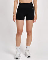 Caged Essential Shorts - Schwarz