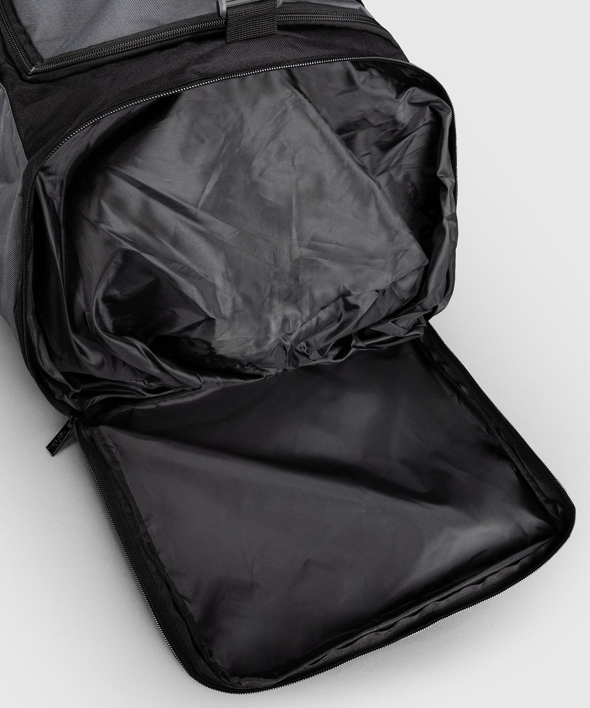 Venum Sporttas Essential L – Grau/Schwarz