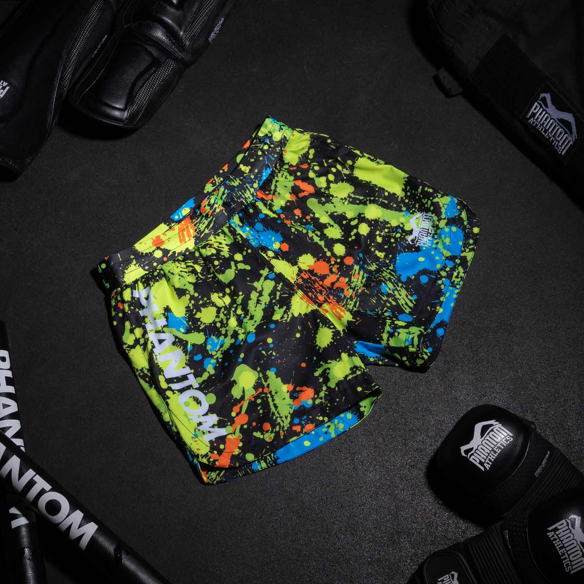Phantom Athletics MMA Shorts Fusion Splatter - Schwarz/Neon