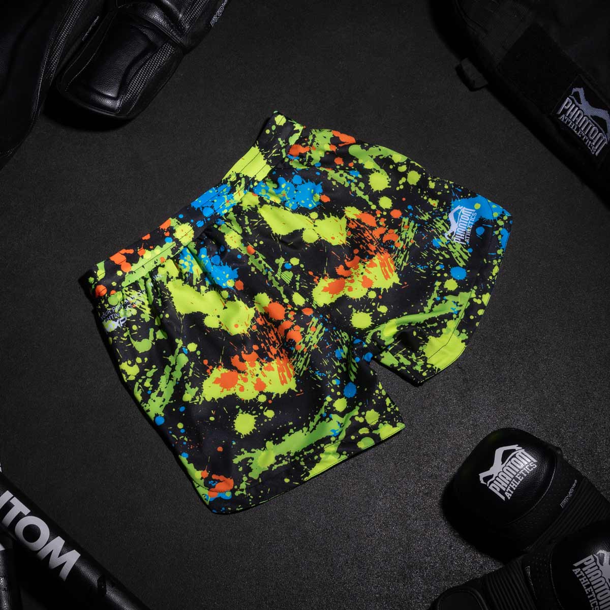 Phantom Athletics MMA Shorts Fusion Splatter - Schwarz/Neon