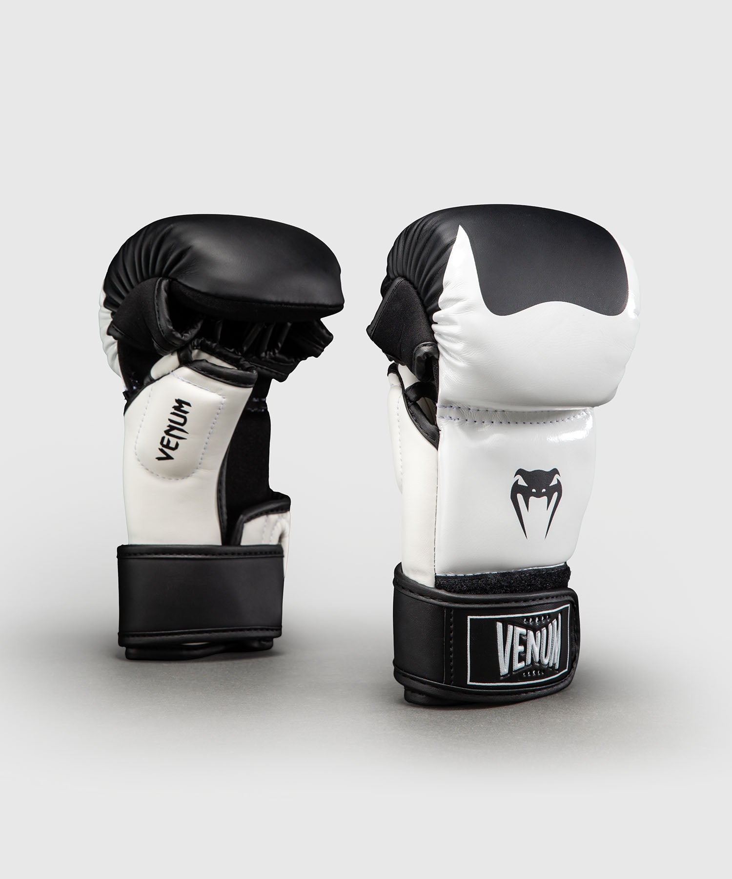 Venum MMA-Handschuhe Attack 2.0 - Schwarz/Weiß