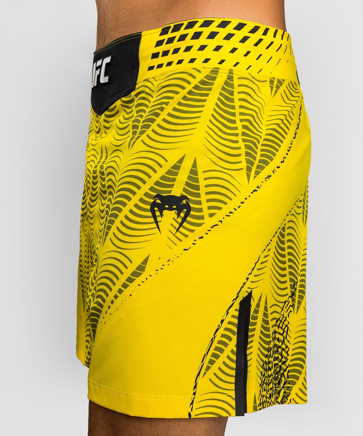 Venum UFC MMA Shorts Zenith - Gelb