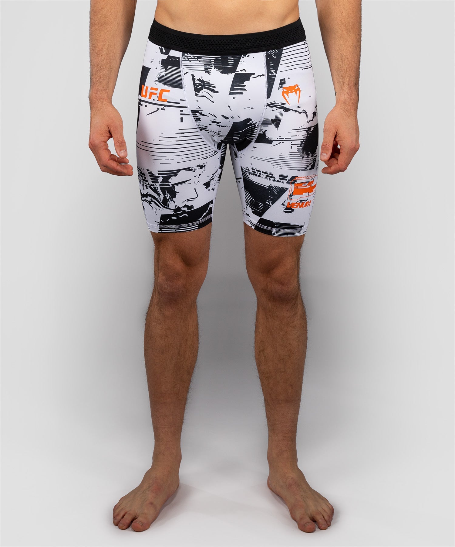 Venum UFC Kompressionsshorts Zenith Herren - Weiß