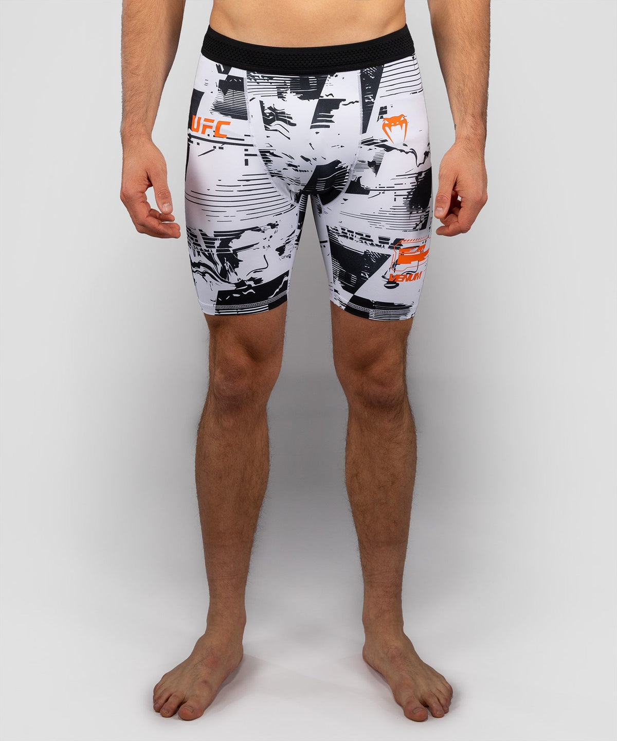 Venum UFC Kompressionsshorts Zenith Herren - Weiß