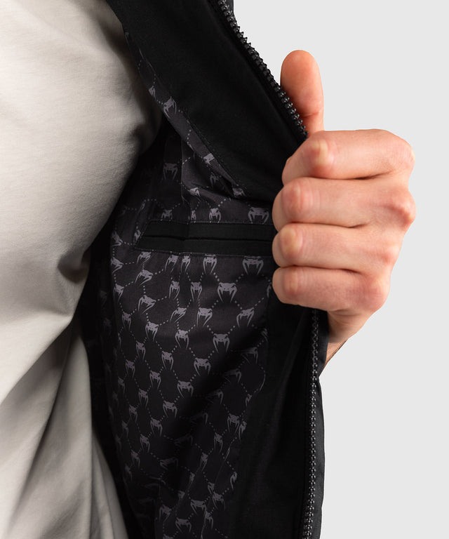 Venum Bodywarmer Attack Urban Gi Down – Schwarz