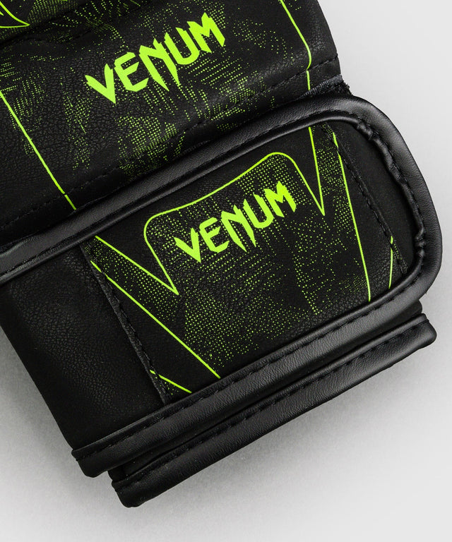 Venum MMA-Handschuhe Amazonia Reborn - Schwarz/Grün