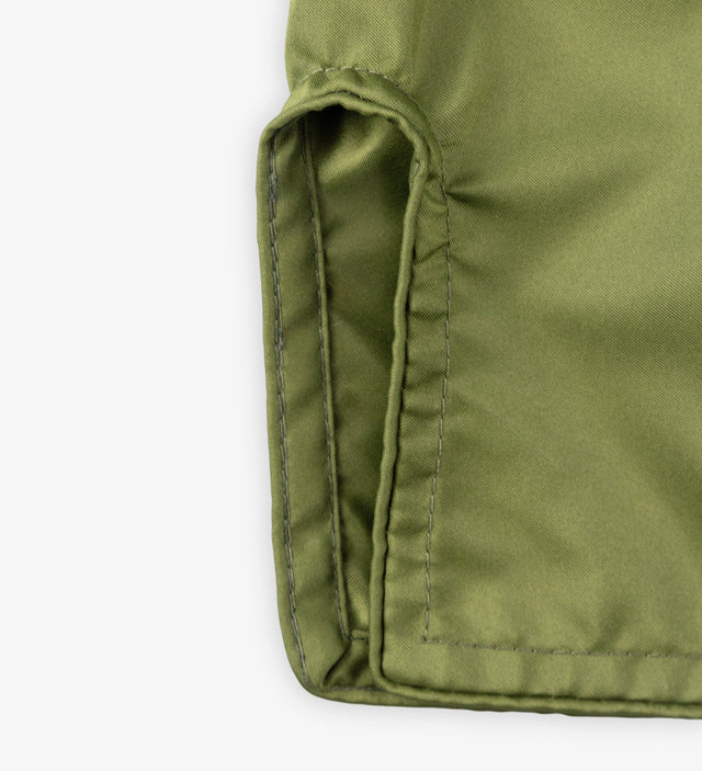 Caged Muay Thai Shorts Classic - Khaki Grün/Schwarz vrouw