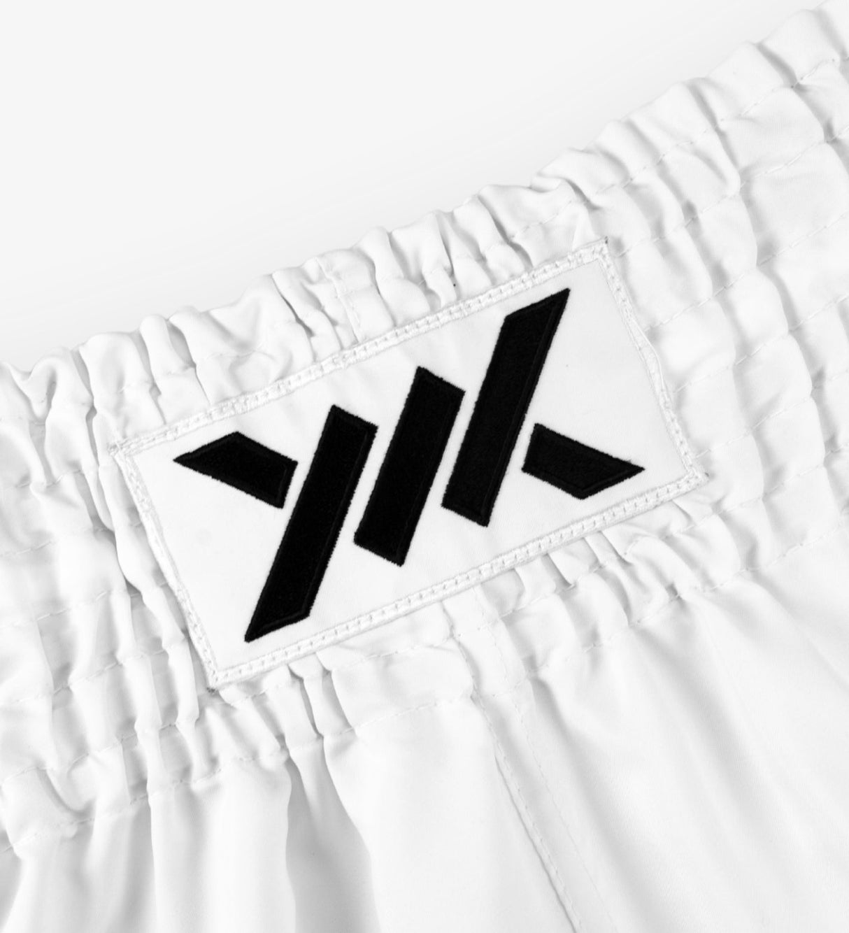 Caged Classic Muay Thai Shorts - Weiss