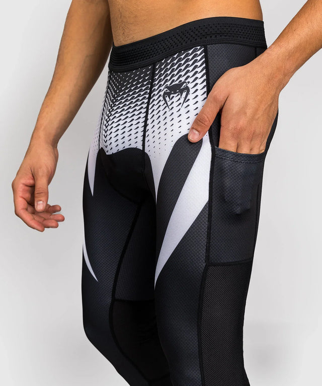 Venum No Gi Spats – Schwarz/Weiss