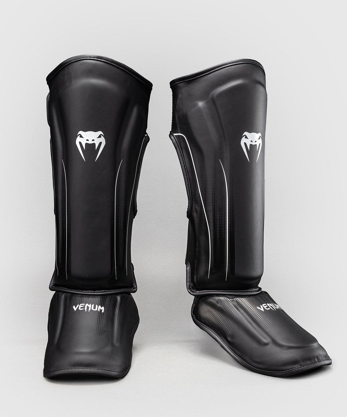 Venum Schienbeinschoner Stealth – Schwarz/Weiß