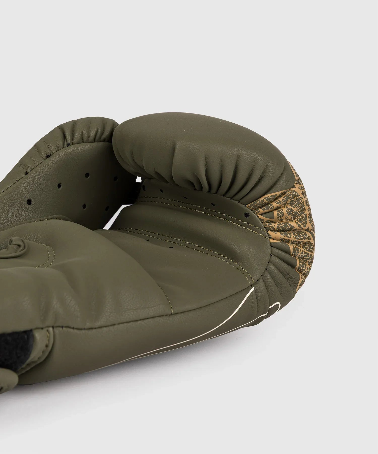 Venum Boxhandschuhe Serpenti – Khaki Grün