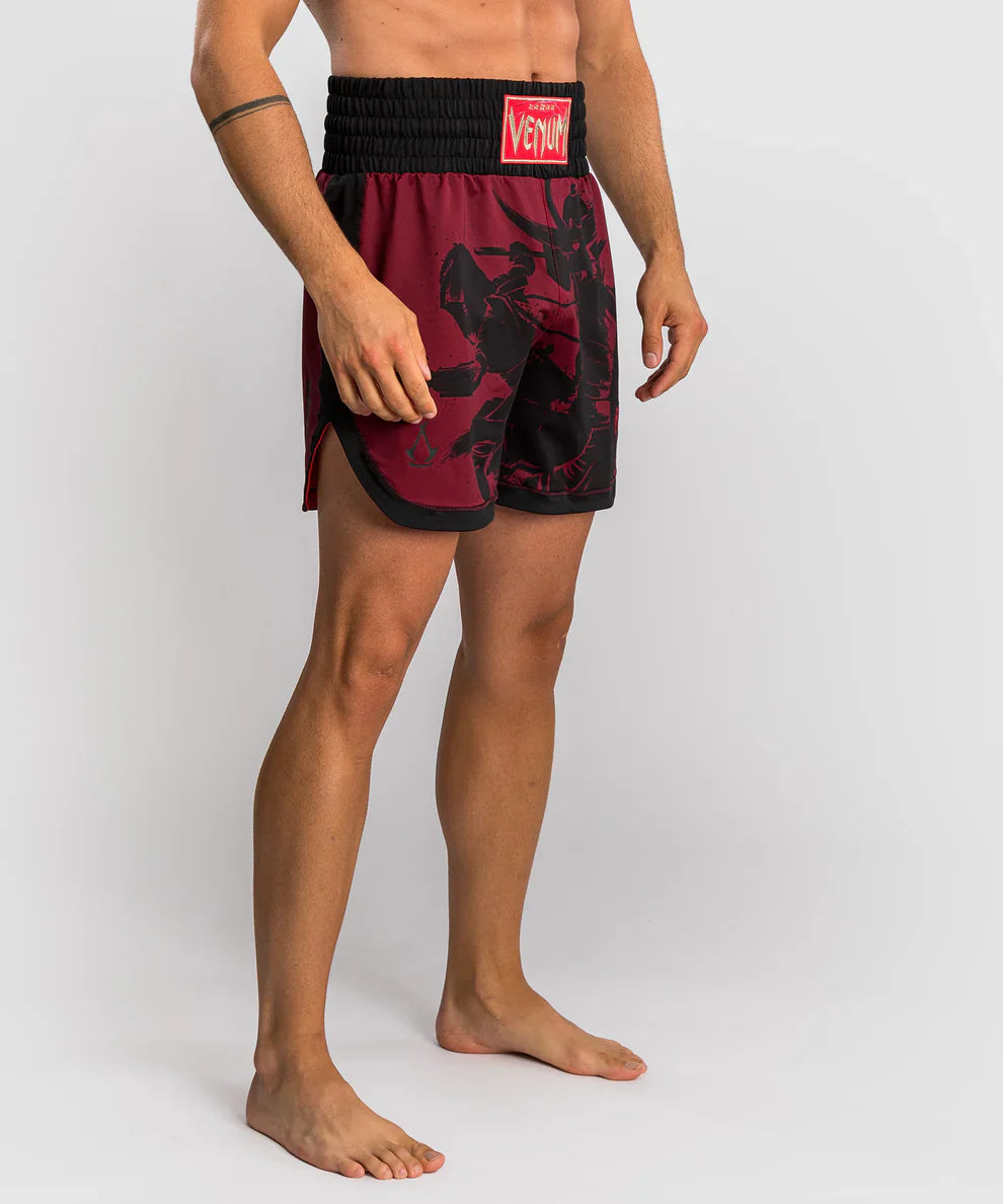 Venum x Assassin's Creed Shadows Boxhosen – Burgunderrot/Schwarz
