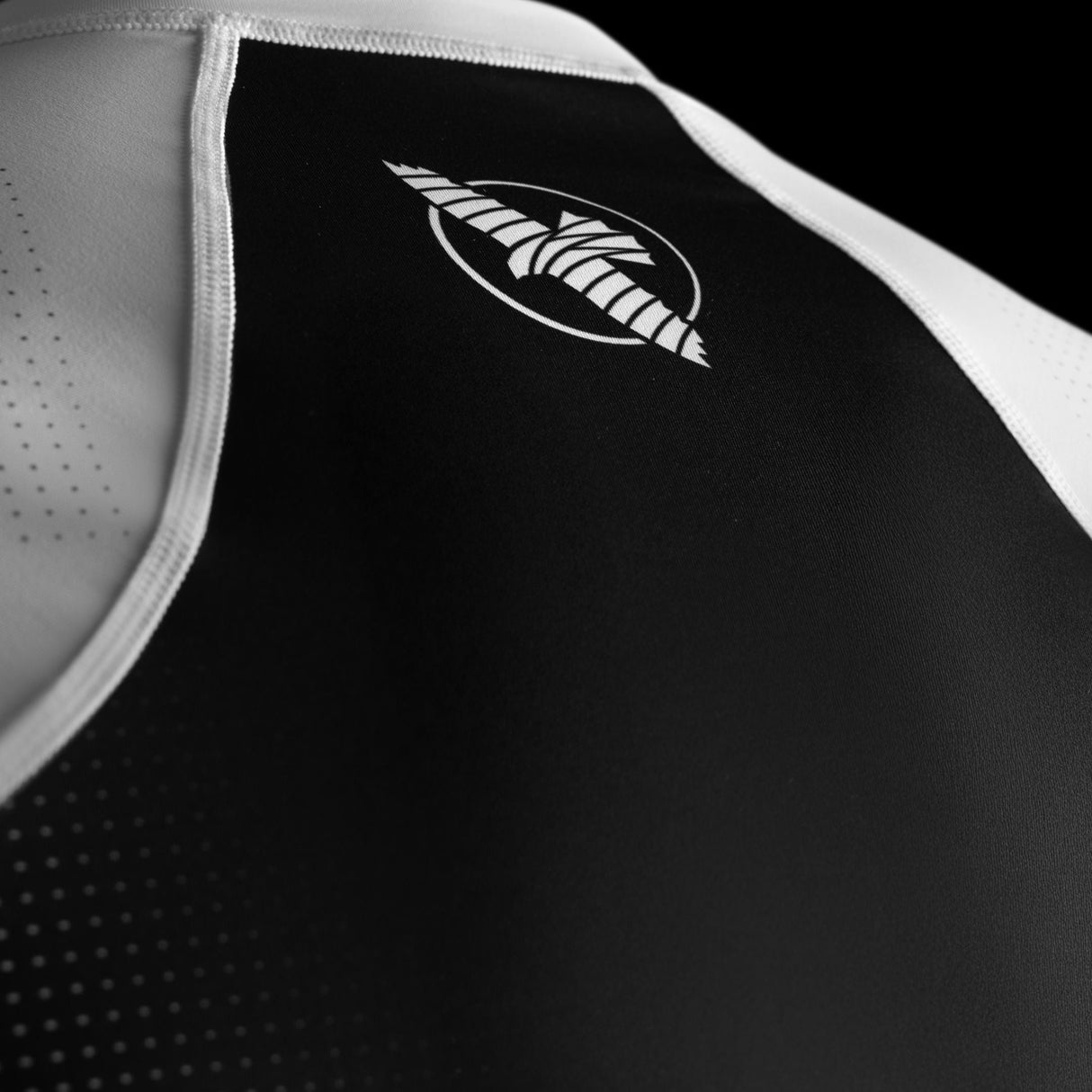 Hayabusa Rashguard Pro Ranked Lange Ärmel - Weiß