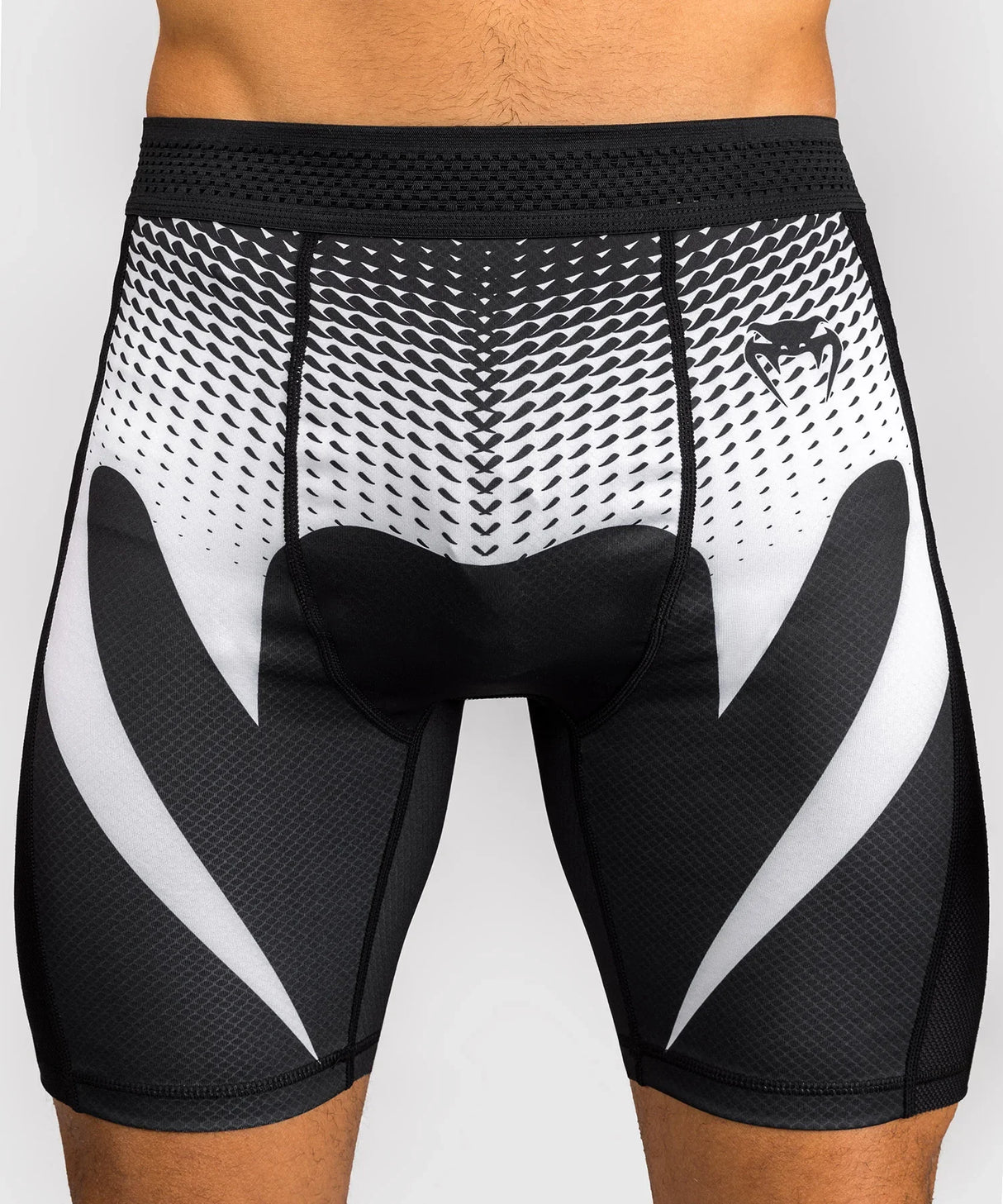 Venum No Gi Vale Tudo Shorts – Schwarz/Weiss