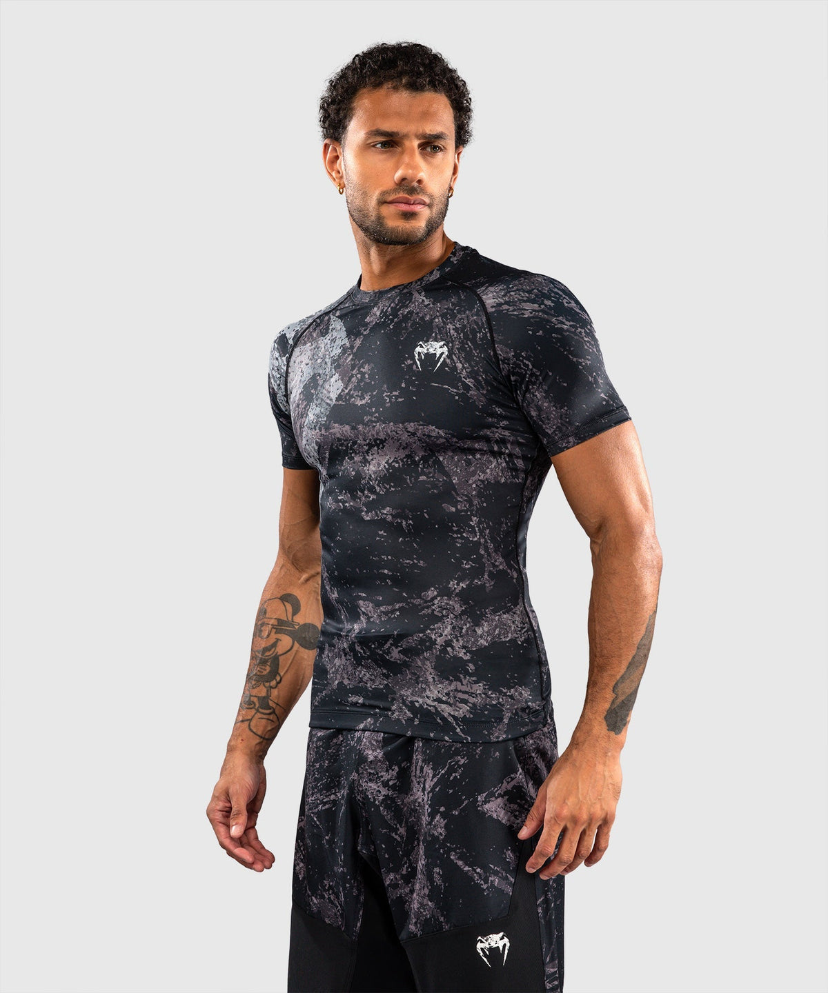 Venum Rashguard Rage & Workout Kurzarm – Schwarz/Grau