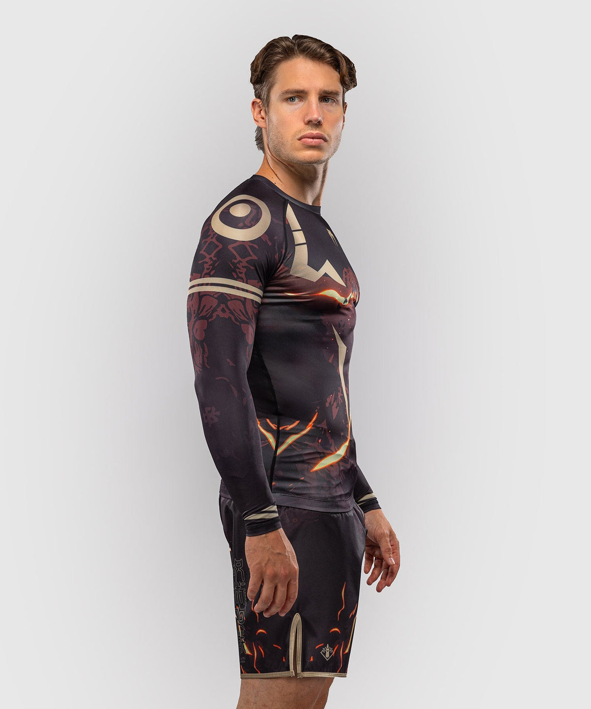 Venum Rashguard x Jujutsu Kaisen Sukuna Lange Ärmel - Schwarz/Beige
