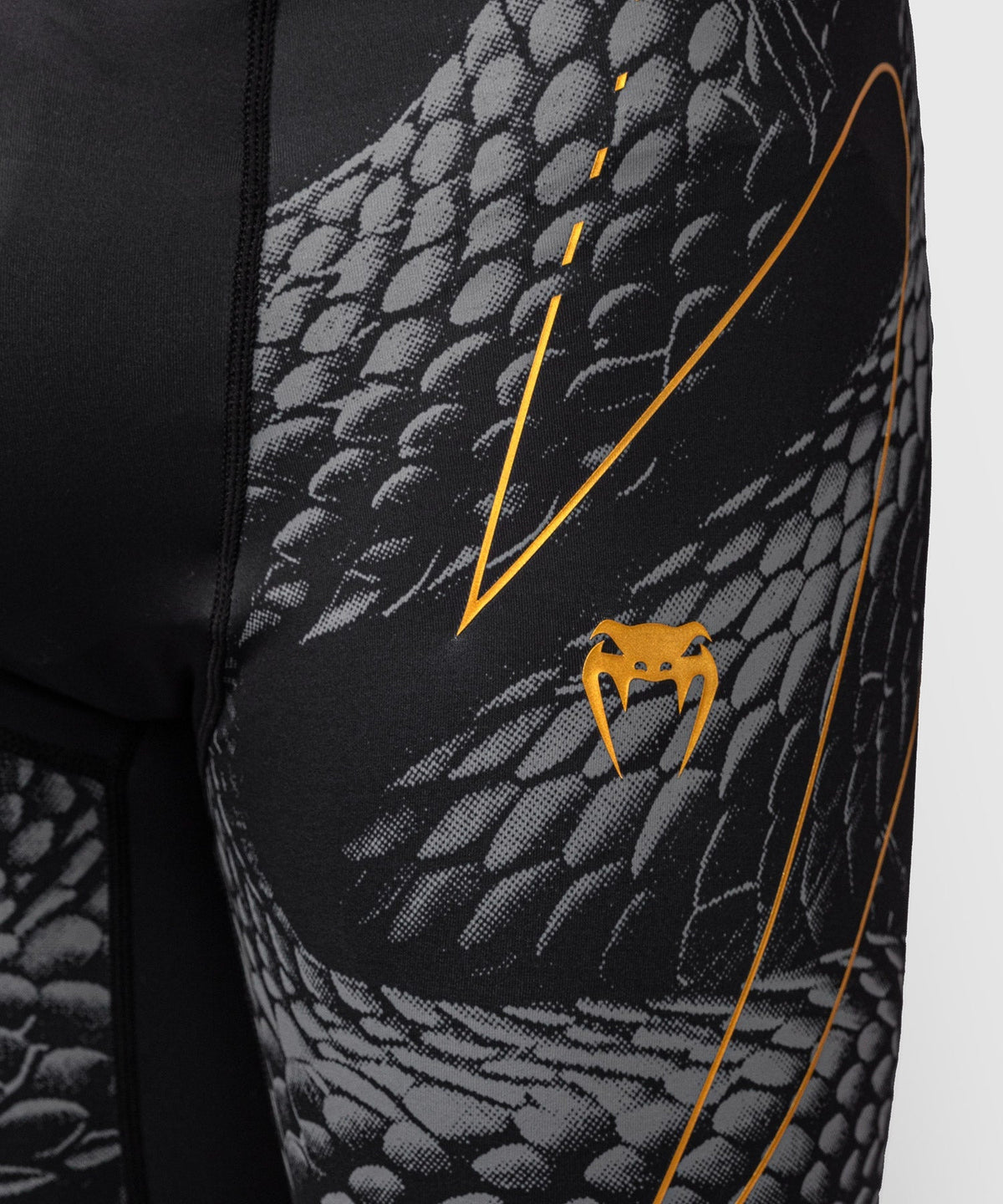 Venum Kompressionsshorts Matupa - Schwarz/Grau/Gold