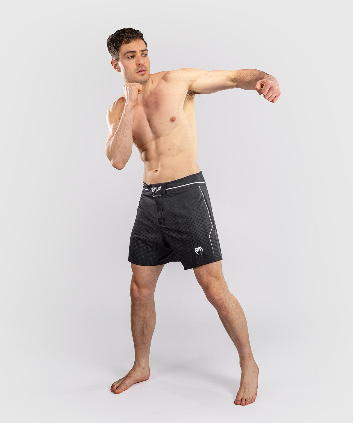 Venum MMA-Shorts Stealth - Schwarz/Weiß
