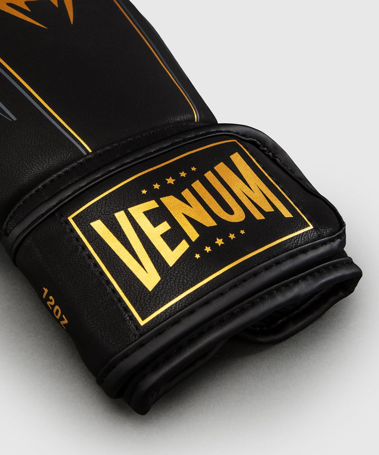 Venum Boxhandschuhe Streamline - Schwarz/Gold