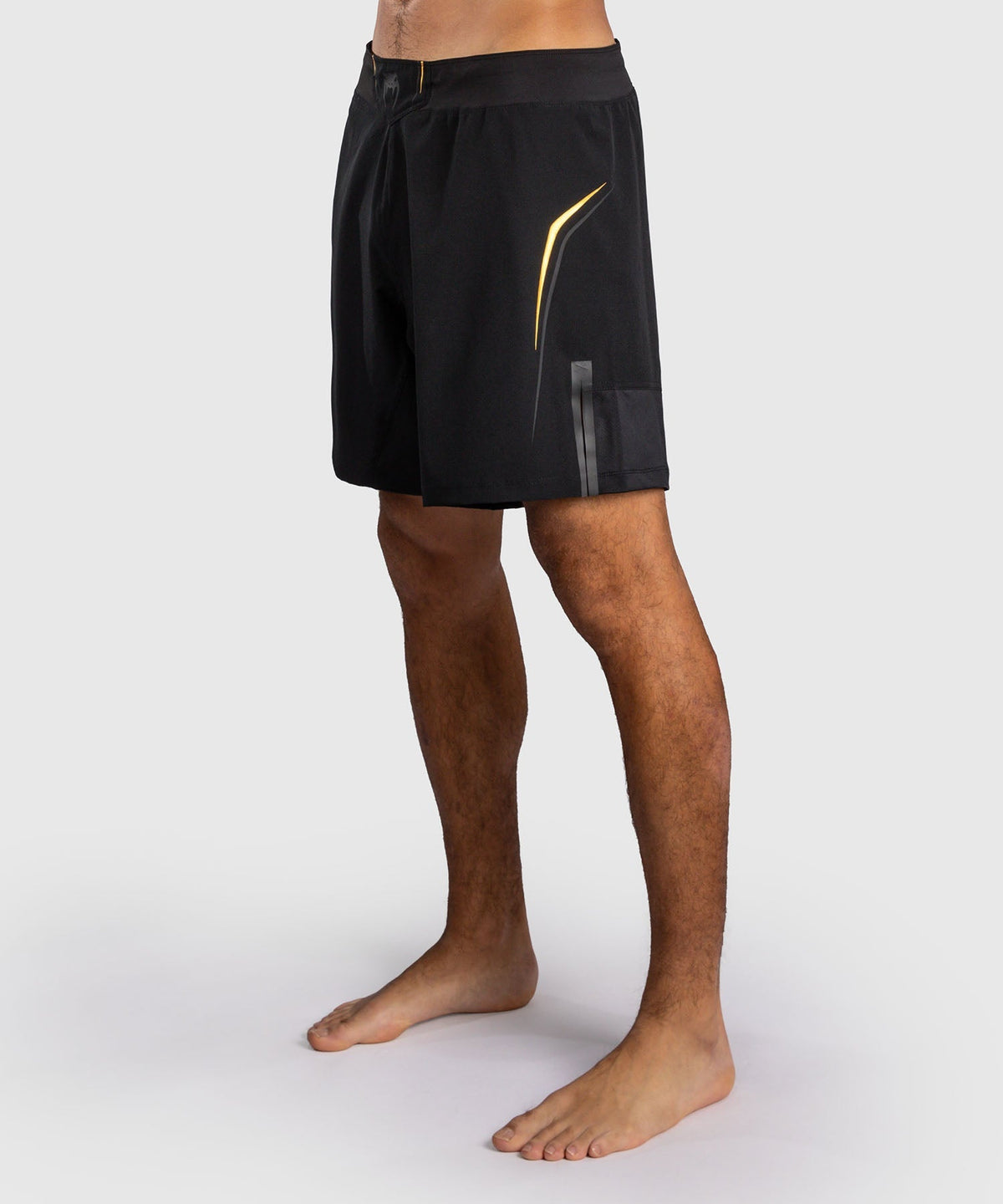 Venum MMA Shorts G-Core - Schwarz/Gold