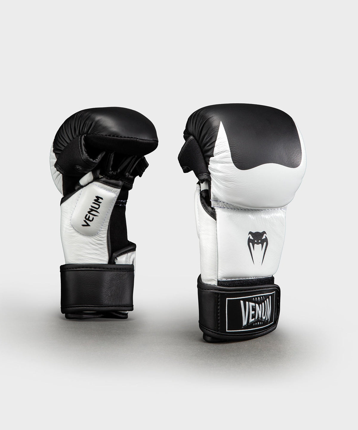 Venum MMA-Handschuhe Attack 2.0 – Schwarz/Weiß
