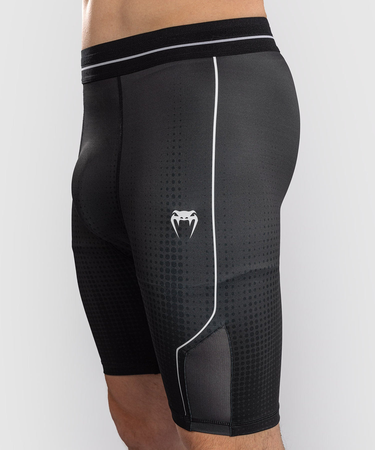 Venum MMA-Shorts Stealth - Schwarz/Weiß