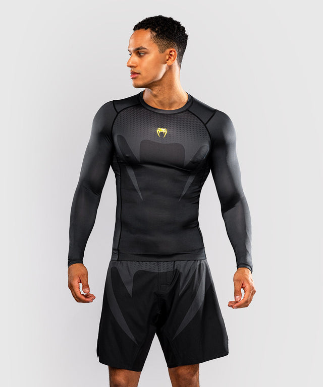 Venum Rashguard Attack Lange Ärmel - Schwarz/Gold