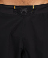 Venum MMA Shorts G-Core - Schwarz/Gold