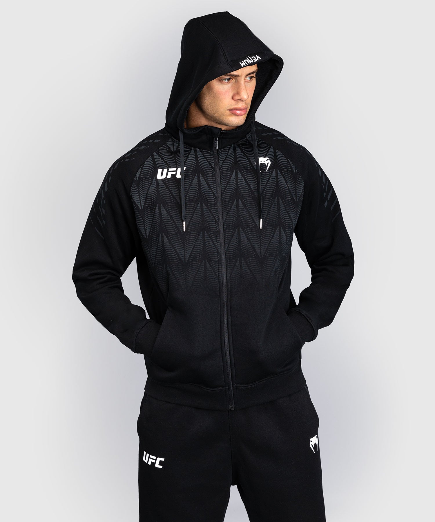 Venum UFC Hoodie Zenith Herren - Schwarz