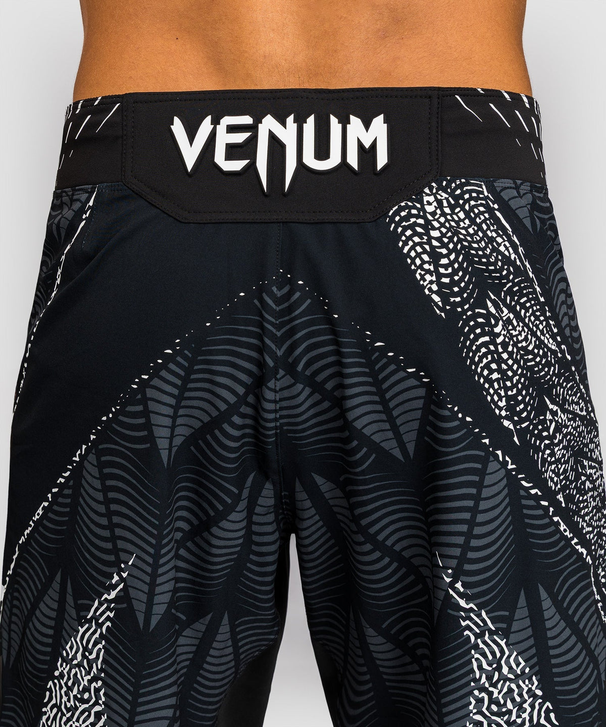 Venum UFC MMA Shorts Zenith by Authentic Fight - Schwarz