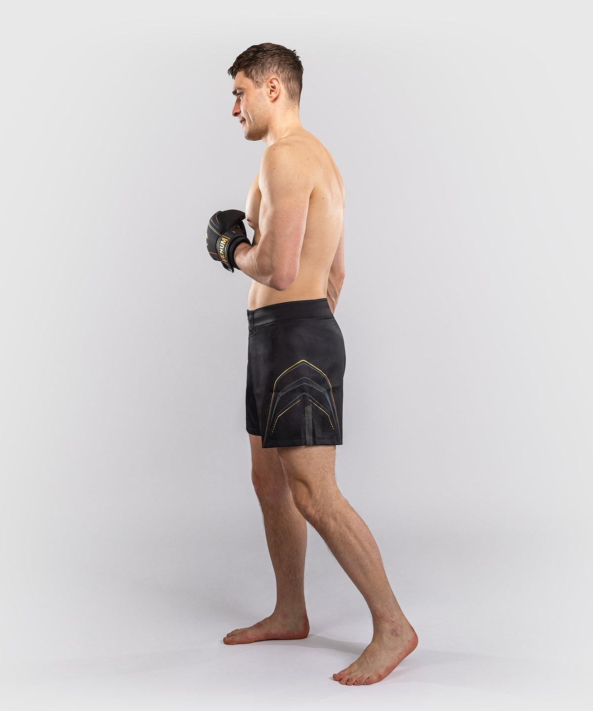 Venum MMA Shorts Streamline - Schwarz/Gold