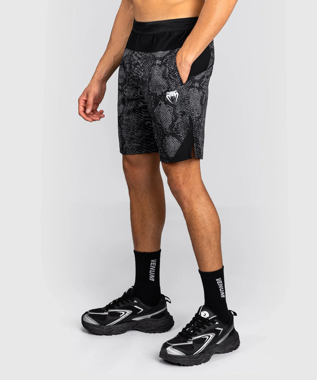 Venum Trainingsshorts G-Fit Scales – Schwarz/Grau