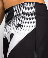 Venum No Gi MMA Shorts – Schwarz/Weiss