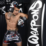 8 WEAPONS Muay Thai Shorts Cut Like A Blade 2.0 - Schwarz