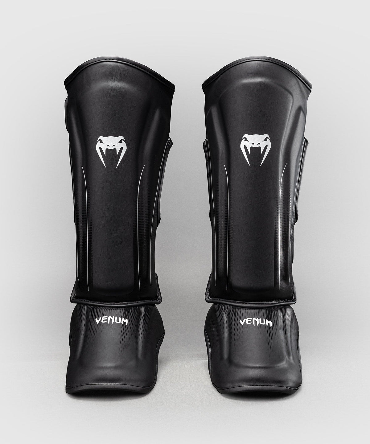 Venum Schienbeinschoner Stealth – Schwarz/Weiß