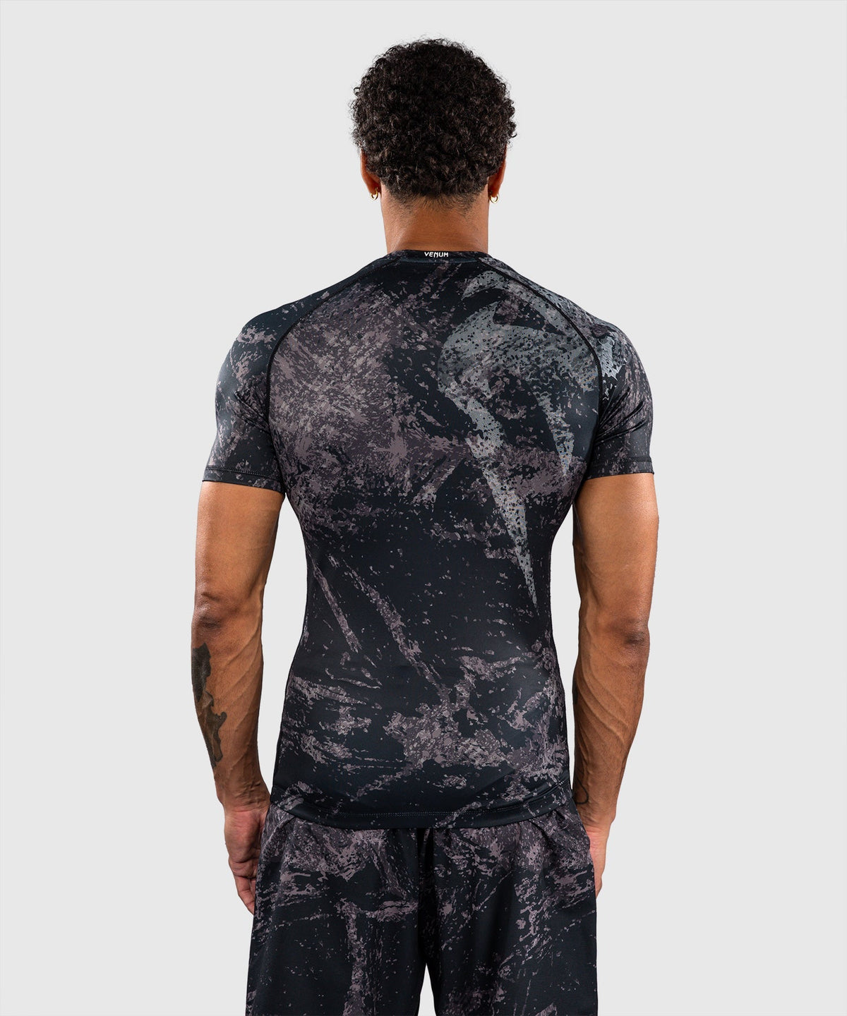 Venum Rashguard Rage & Workout Kurzarm – Schwarz/Grau