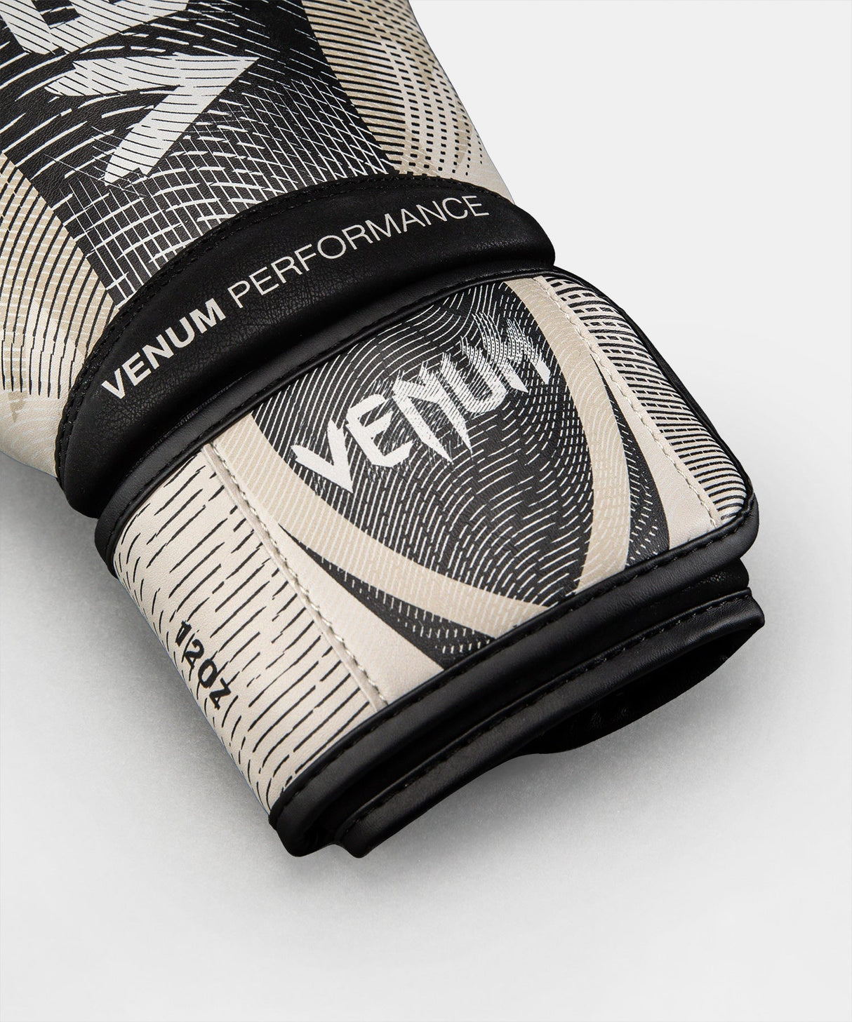 Venum Boxhandschuhe Galactic 3.0 – Offwhite/Schwarz