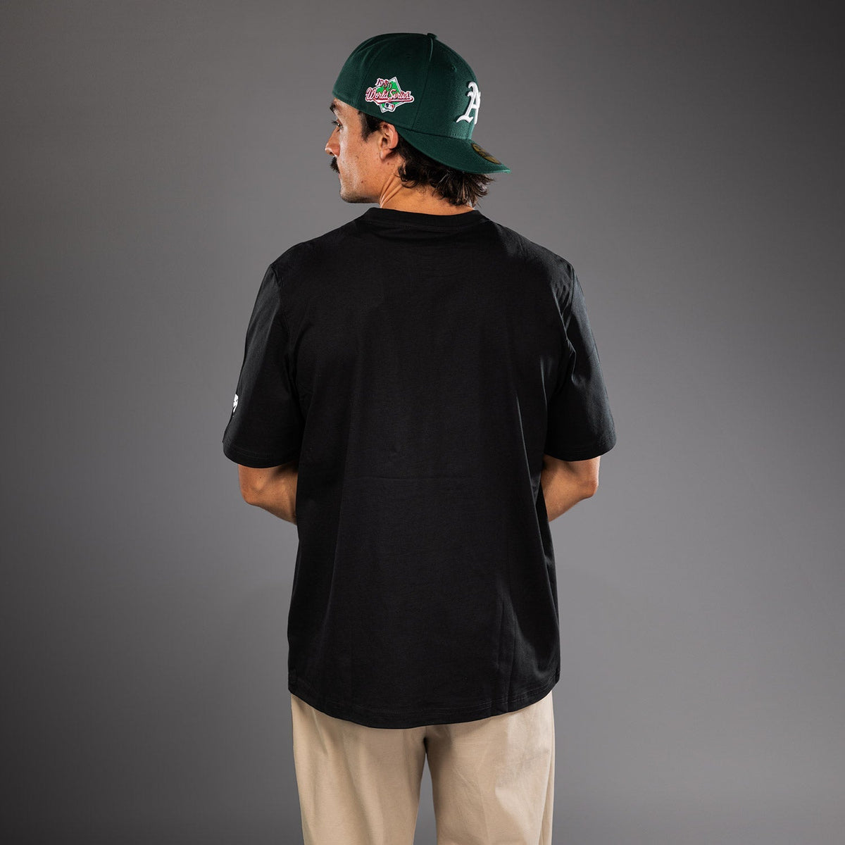 Venum T-Shirt x Capital Bowl - Schwarz