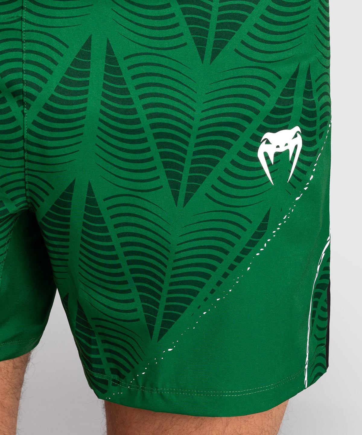 Venum UFC MMA Shorts Zenith - Grün