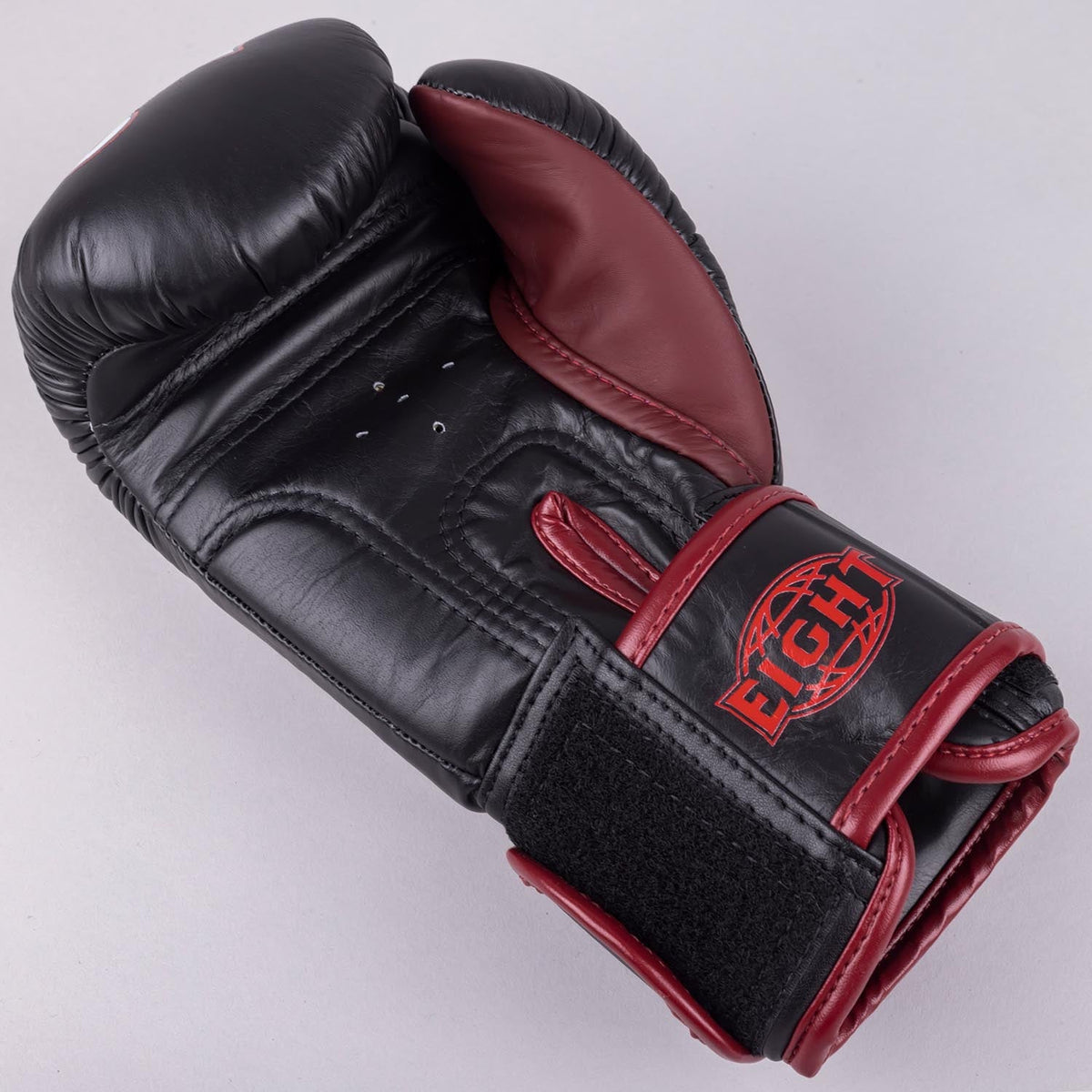 8 WEAPONS Boxhandschuhe Bangkok - Schwarz/Weiß