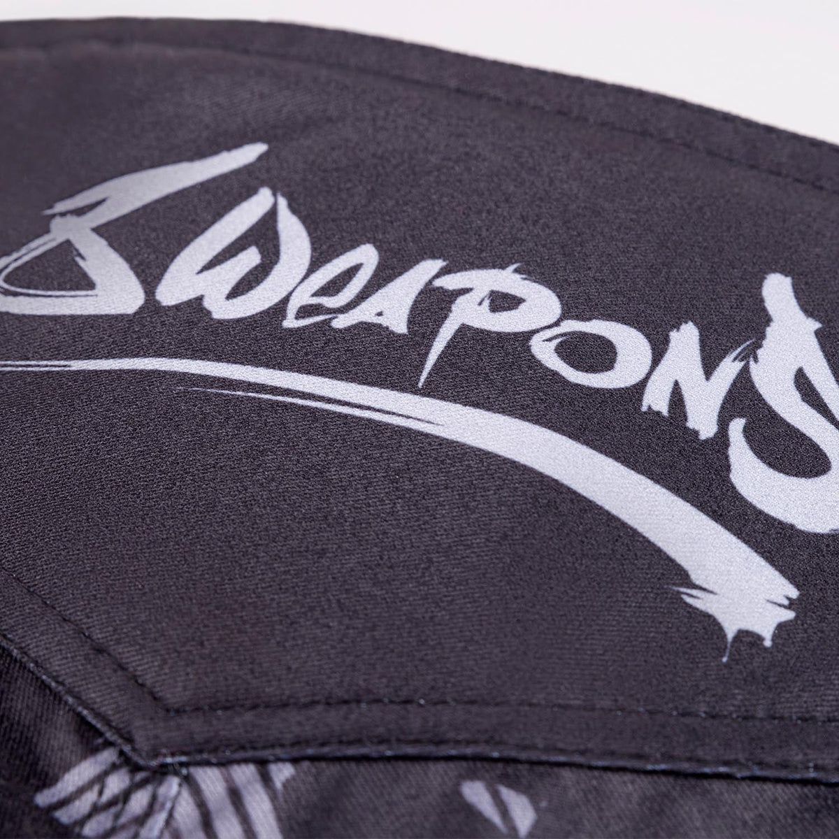 8 WEAPONS MMA Shorts Hit 2.0 - Schwarz/Rot