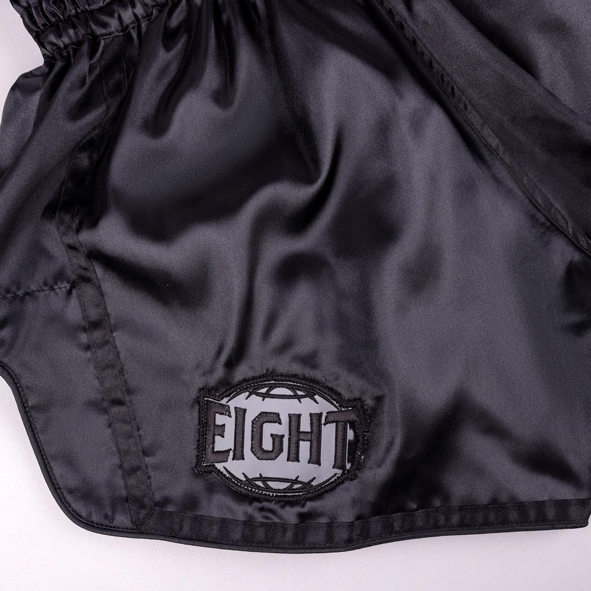8 WEAPONS Muay-Thai-Shorts Bangkok - Schwarz
