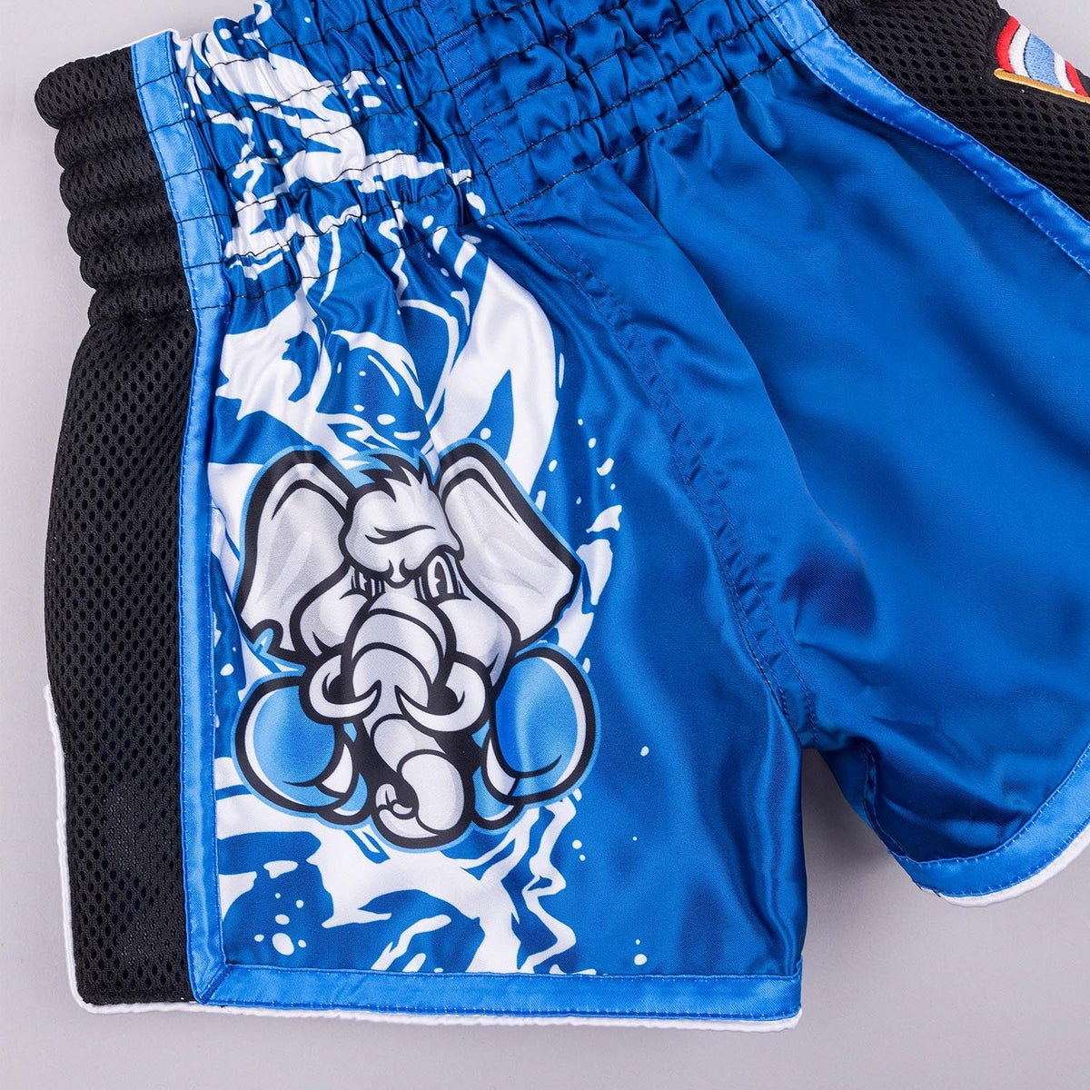 8 WEAPONS Muay Thai Shorts Jipe - Blau