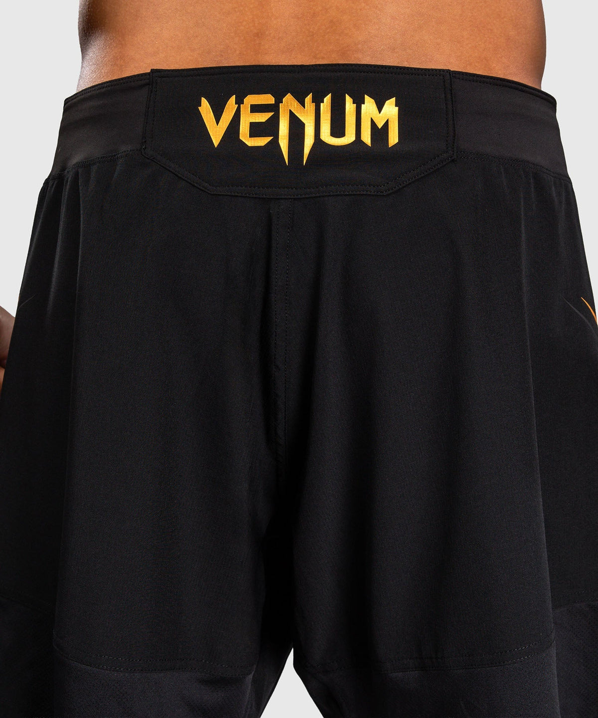Venum MMA Shorts G-Core - Schwarz/Gold