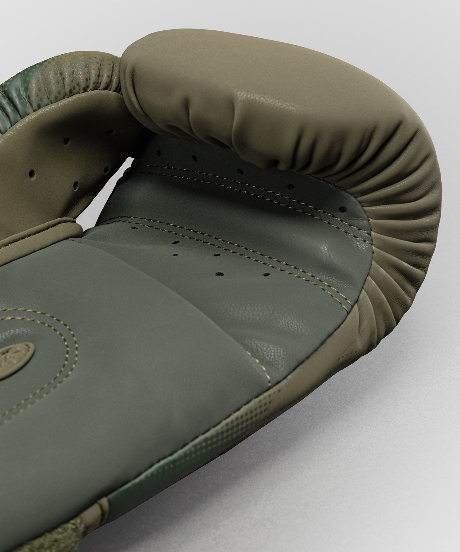 Venum Boxhandschuhe Stealth - Khaki/Dunkelgrün