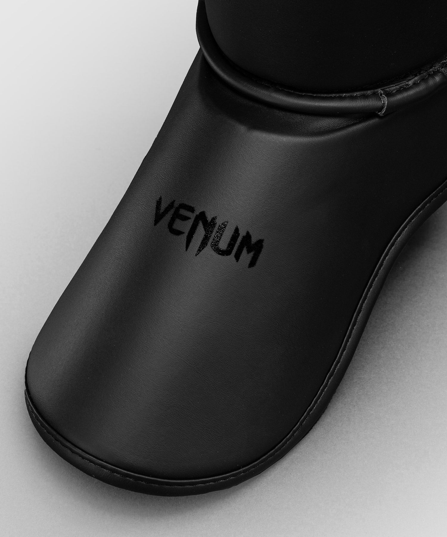 Venum Schienbeinschoner Contender 1.5 - Schwarz