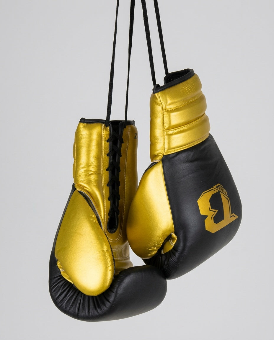 Booster Boxhandschuhe Rapid Strike mit Schnürverschluss – Schwarz/Gold
